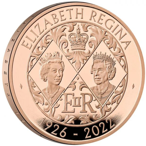 Panovnice Alžběta a král Charles III., 5 librová mince